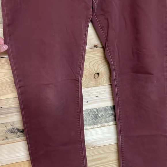 Banana Republic Travel Jean size 33x32 Maroon Color Slim Fit Stretchy Jeans - Picture 6 of 13